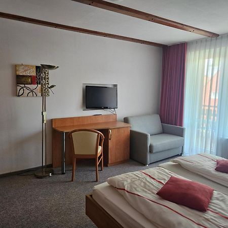Hotel Zur Krone Hasselfelde Exterior photo